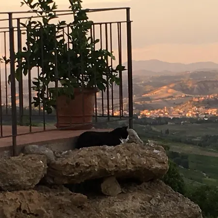 Podere Le Grotte Casa rural
